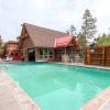 Отель Rocky Mountain Multi-level Cedars 2 Townhome Steps to Lift by RedAwning, фото 14