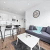 Отель Captivating 1-bed Apartment 15 min to Londonbridge, фото 10