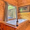 Отель 'sky Harbor' Sevierville Cabin w/ Hot Tub & Deck!, фото 6