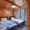 Отель Alpine Hide Away - 2 bedroom, фото 14