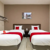 Отель RedDoorz Plus near Ronggowarsito Museum Semarang, фото 4