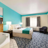 Отель Howard Johnson Suites Central, фото 31