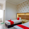 Отель RedDoorz @ Hotel Bumi Palupy, фото 21