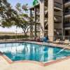 Отель La Quinta Inn by Wyndham San Antonio I-35 N at Toepperwein, фото 13