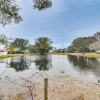 Отель Vibrant Largo Home: Heated Pool, Lake Views!, фото 19
