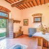Отель Awesome Home in Arezzo With 6 Bedrooms, Wifi and Outdoor Swimming Pool, фото 2