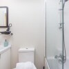 Отель Luxurious Modern One Bedroom Apartment, фото 27