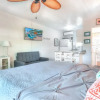Отель Tropic Terrace #49 - Beachfront Rental Studio Bedroom Condo by Redawning, фото 4