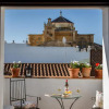 Отель Apartamentos Los Patios de la Judería, фото 12