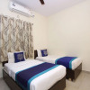 Отель OYO 4583 Apartment Garden Green Deluxe, фото 18