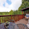 Отель Three Bears Cabin 1 Bedroom Home with Hot Tub, фото 8