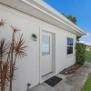 Отель The Beach House 2 2 Bedroom Home by Redawning, фото 20