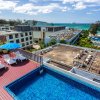 Отель 7Q Patong Beach Hotel, фото 16