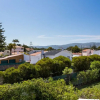 Отель JOIVY 3-BR Cottage w/Terrace & Garden in Colares, фото 13