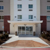 Отель Candlewood Suites San Antonio NW Near Seaworld, an IHG Hotel, фото 1