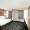 Отель La Quinta Inn & Suites by Wyndham Memphis Airport Graceland, фото 25