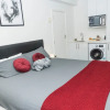 Отель King Bed in Auckland CBD with Pool & Gym, фото 5