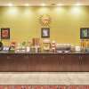 Отель La Quinta Inn & Suites by Wyndham Decatur, фото 19