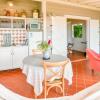 Отель Beausejour Guest House в Пойнт-Нуаре