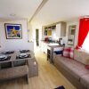Отель Lovely 2-bed Static Caravan in Rhyl, фото 2