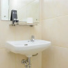 Отель Simple And Comfort Studio At Springlake Summarecon Bekasi Apartment, фото 10
