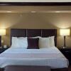 Отель Parkwood Inn & Suites, фото 11