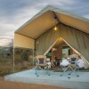 Отель Explorers Little Mongena Tented Camp, фото 15