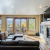 Отель Scenic Mountain Escape With Entertainment Haven 5 Bedroom Home, фото 18