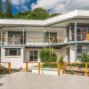 Отель Byron Bay Accom 13 Brownell Drive Wategos Beach - Beach House в Байрон-Бее
