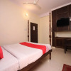 Отель OYO 12115 Hotel Raghuraj Palace, фото 6