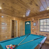 Отель Gatlinburg Cabin w/ Pool Table & Hot Tub!, фото 5
