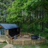 Отель Cabin In The Woods - 1 Bedroom Lodge - Kilgetty в Kilgetty Begelly