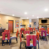 Отель Comfort Suites North, фото 29