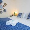 Отель Tres Mentiras Boutique Rooms, фото 2