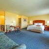 Отель Comfort Inn & Suites Logan Near University в Логане