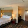 Отель Holiday Inn Chicago Nw Crystal Lk Conv Ctr, an IHG Hotel, фото 43