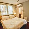 Отель 1345 Hunt 2nd Floor - 2 Br Apts, фото 7
