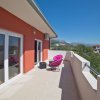 Отель Amazing Home in Kastel Gomilica With Wifi and 2 Bedrooms, фото 2