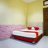 Отель OYO 91182 Kos'ta Homestay Makassar, фото 11