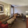 Отель Embassy Suites by Hilton Austin Arboretum, фото 5