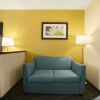 Отель Days Inn & Suites Commerce, фото 4