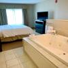 Отель Holiday Inn Express Hotel & Suites Olathe North, an IHG Hotel, фото 4