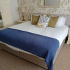 Отель 5 Bedrooms/sleeps 10-12/free Wifi & Parking/garden, фото 29
