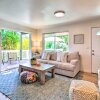 Отель Cozy Cali Condo, Walk to Summerland Beach!, фото 1