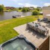 Отель Stylish holiday home in Groningen with jetty, фото 3