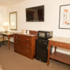 Отель HomeTown Inn & Suites, фото 7