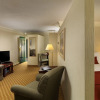 Отель Royal Scot Hotel & Suites, фото 4