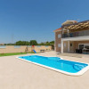 Отель Nice Home in Dubrava kod Sibenika With Outdoor Swimming Pool, Wifi and 5 Bedrooms, фото 18