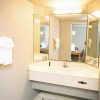 Отель Guest Inn & Suites, фото 9