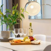 Отель Two Bedroom Apartment in Limehouse, фото 30